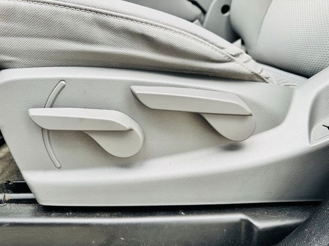 2018 Chevrolet Silverado 1500 2WD Double Cab 143.5" Custom - 23010209 - 13