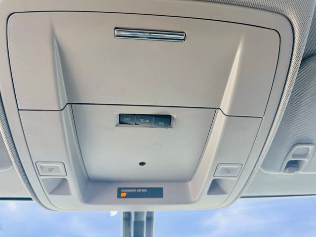 2018 Chevrolet Silverado 1500 2WD Double Cab 143.5" Custom - 23010209 - 15