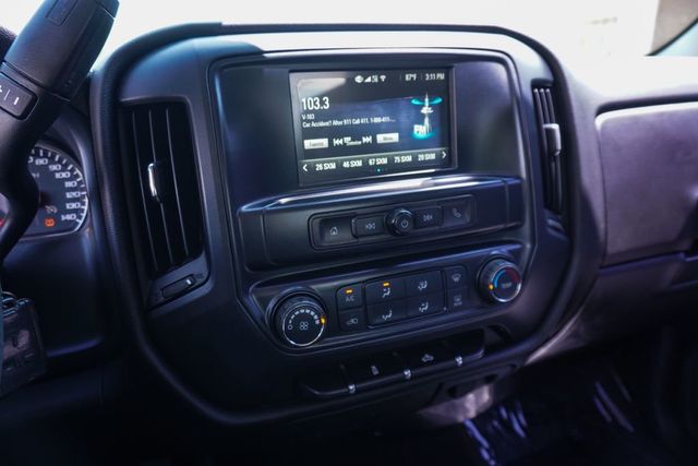2018 Chevrolet Silverado 1500 2WD Double Cab 143.5" Custom - 23010209 - 18