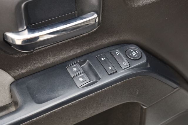 2018 Chevrolet Silverado 1500 2WD Reg Cab 133.0" Work Truck - 22908434 - 19