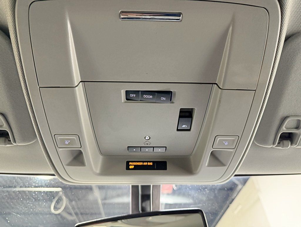 2018 Chevrolet Silverado 1500 4WD Crew Cab 143.5" LT w/1LT - 22959162 - 23