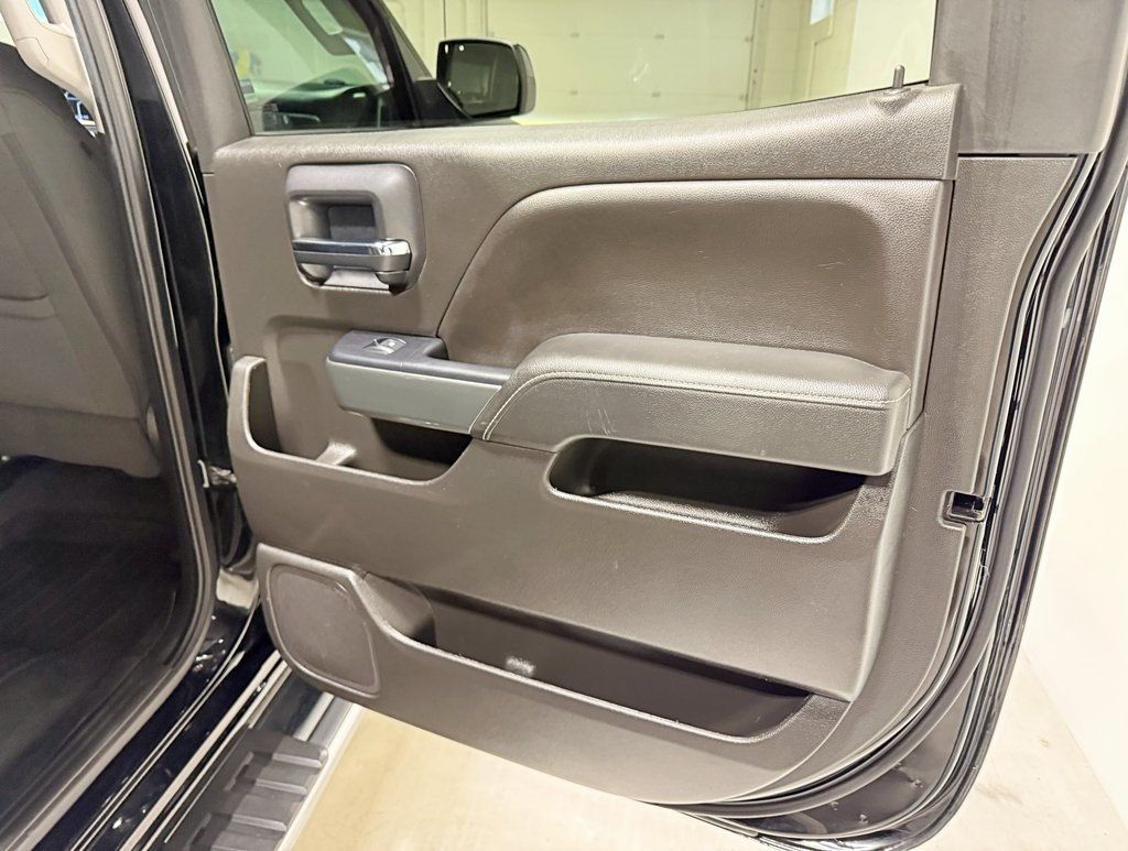 2018 Chevrolet Silverado 1500 4WD Crew Cab 143.5" LT w/1LT - 22959162 - 37