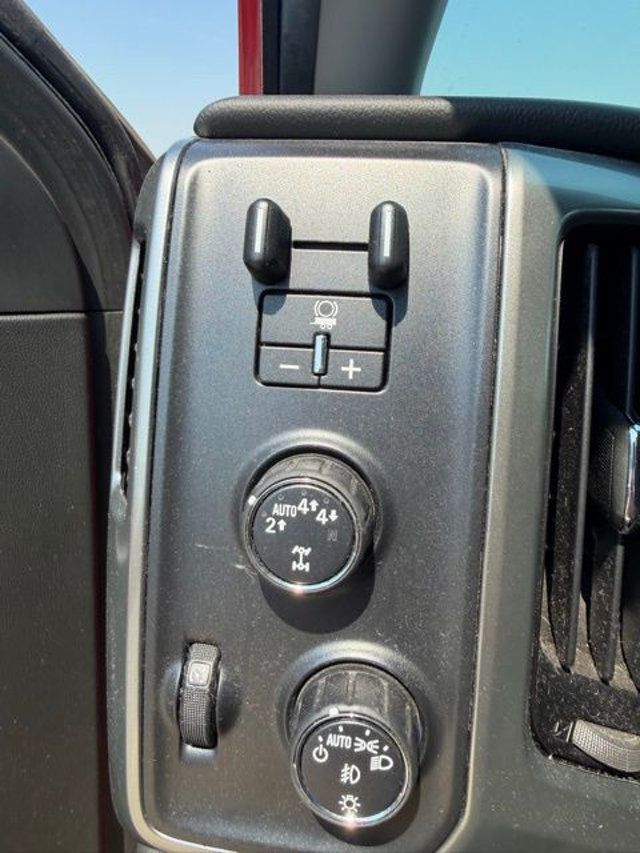 2018 Chevrolet Silverado 1500 4WD Crew Cab 143.5" LT w/1LT - 23009339 - 11