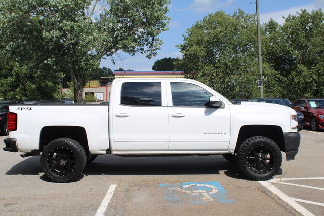 2018 Chevrolet Silverado 1500 4WD Crew Cab 143.5" LT w/1LT - 23054761 - 4