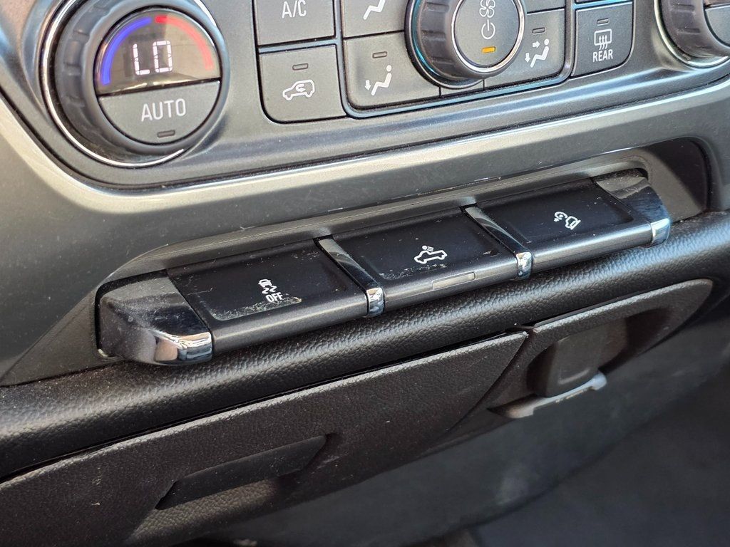 2018 Chevrolet Silverado 1500 4WD Crew Cab 143.5" LT w/1LT - 22951077 - 25