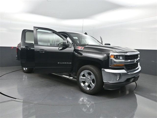 2018 Chevrolet Silverado 1500 4WD Crew Cab 143.5" LT w/1LT - 22958639 - 38