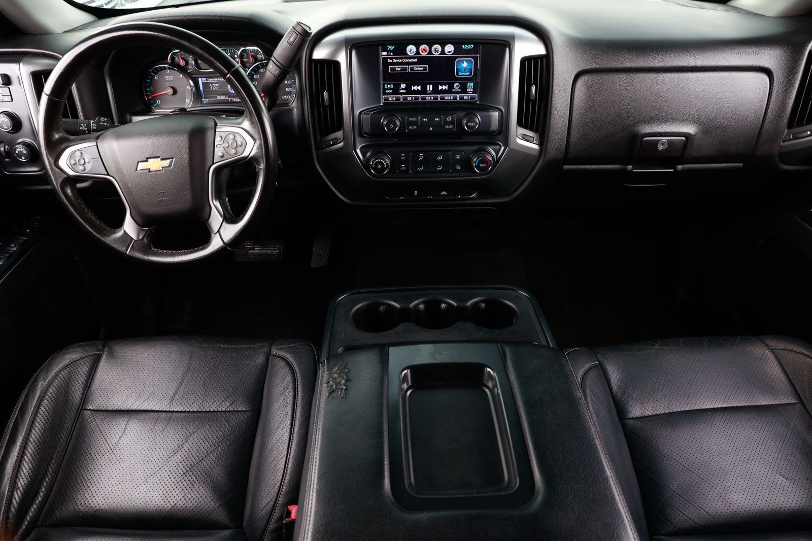 2018 Chevrolet Silverado 1500 photo 2