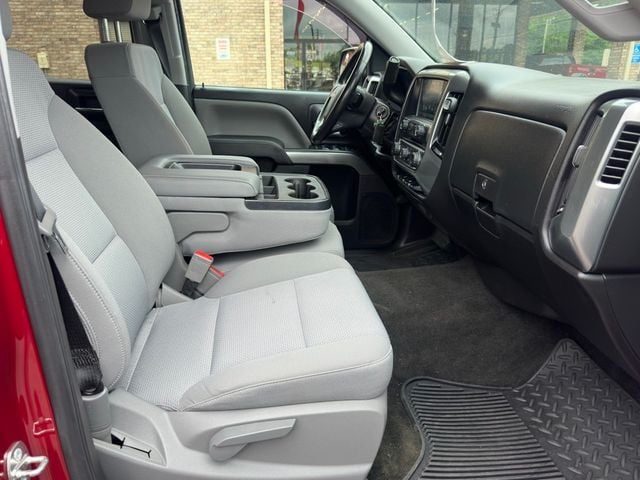 2018 Chevrolet Silverado 1500 4WD Crew Cab 143.5" LT w/1LT - 22425816 - 12