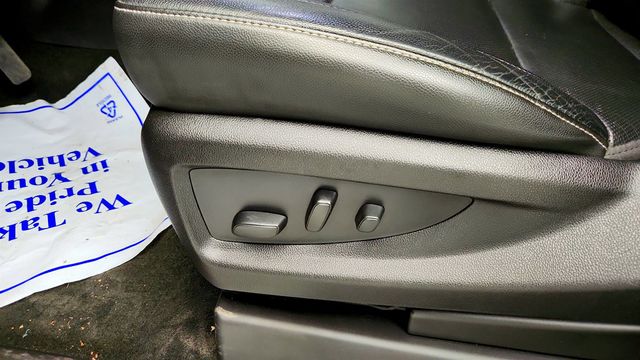 2018 Chevrolet Silverado 1500 4WD Crew Cab 143.5'' LTZ w/2LZ, 20'' Wheels & Plus Package - 23018392 - 10