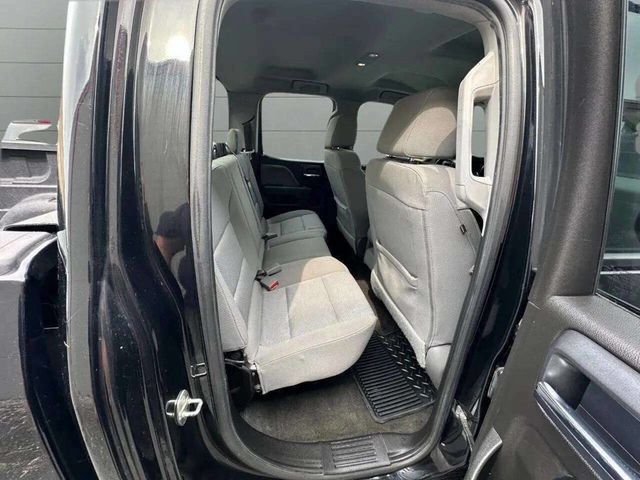 2018 Chevrolet Silverado 1500 4WD Double Cab 143.5" Custom - 22916437 - 26