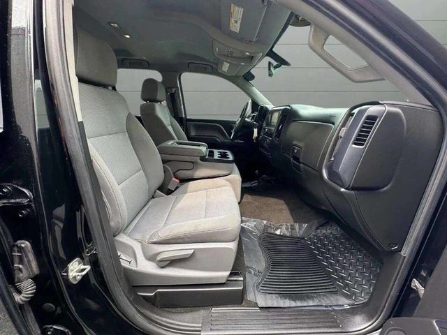 2018 Chevrolet Silverado 1500 4WD Double Cab 143.5" Custom - 22916437 - 27