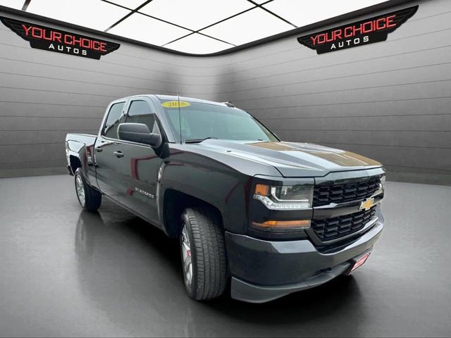 2018 Chevrolet Silverado 1500 4WD Double Cab 143.5" Custom - 22916437 - 2