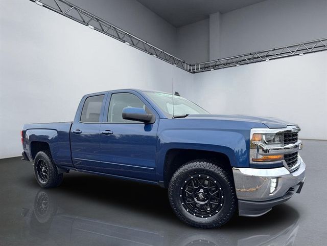 2018 Chevrolet Silverado 1500 4WD Double Cab 143.5" LT w/1LT - 22940165 - 24