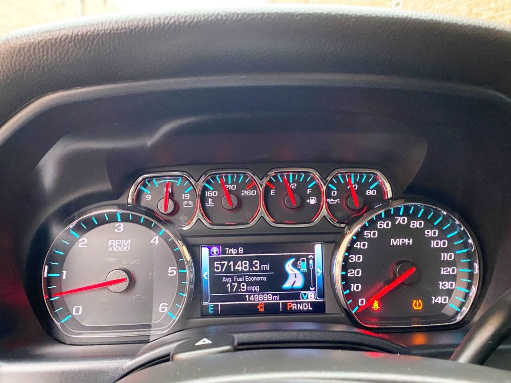 2018 Chevrolet Silverado 1500 4WD Double Cab 143.5" LT w/1LT - 22994957 - 26