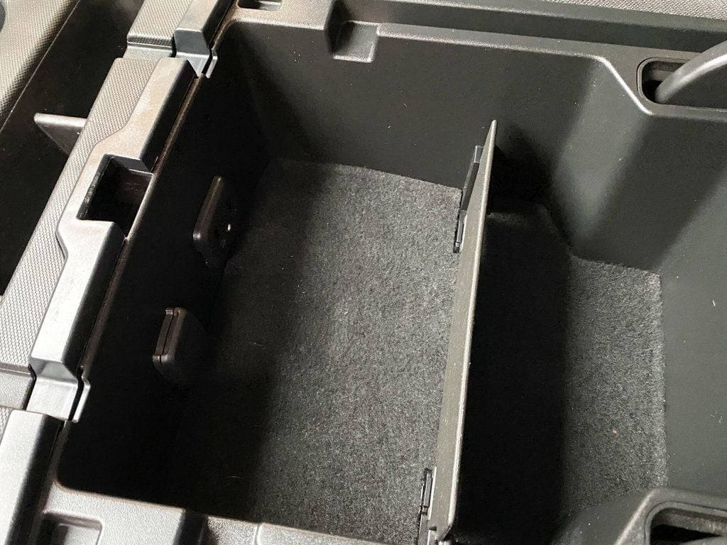 2018 Chevrolet Silverado 1500 4WD Double Cab 143.5" LT w/1LT - 22994957 - 32