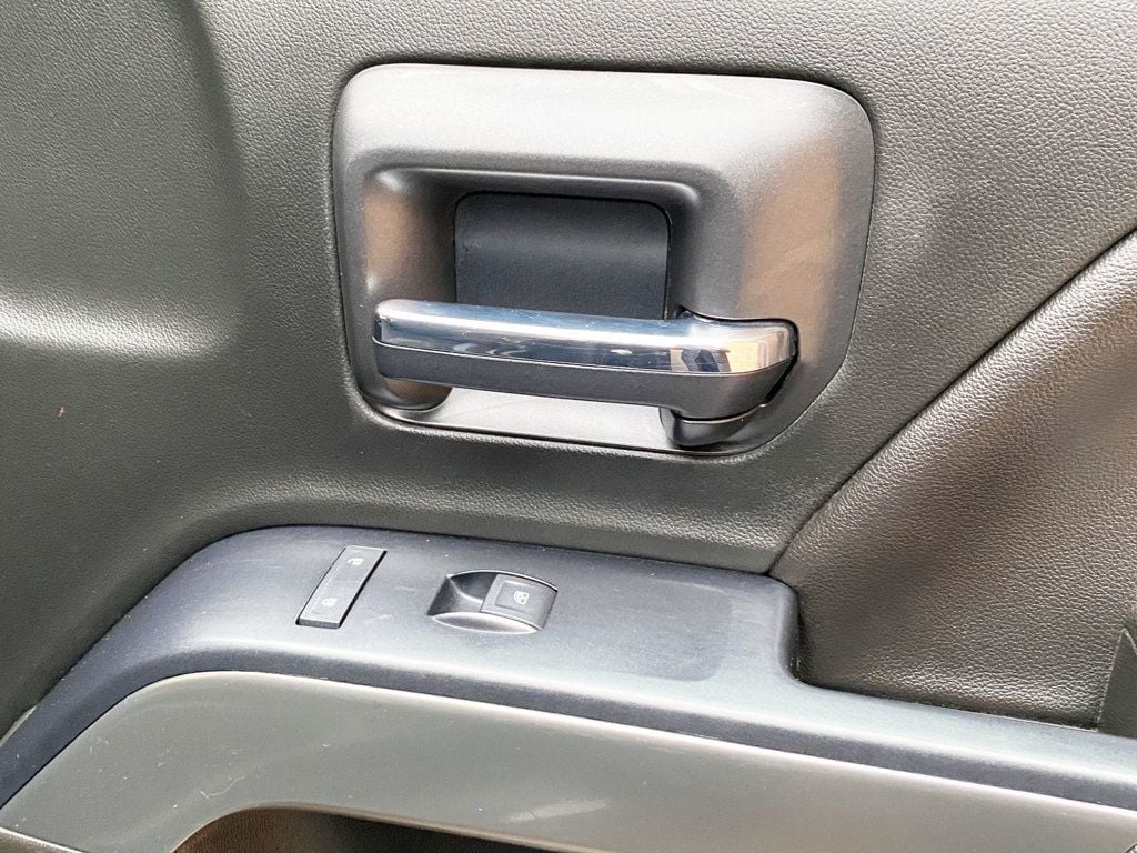 2018 Chevrolet Silverado 1500 4WD Double Cab 143.5" LT w/1LT - 22994957 - 36