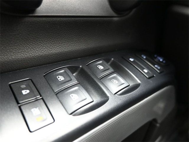 2018 Chevrolet Silverado 1500 4WD Double Cab 143.5" LT w/1LT - 22904261 - 32