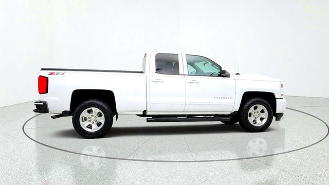 2018 Chevrolet Silverado 1500 4WD Double Cab 143.5'' LT w/1LT & Leather Seats - 23085428 - 3