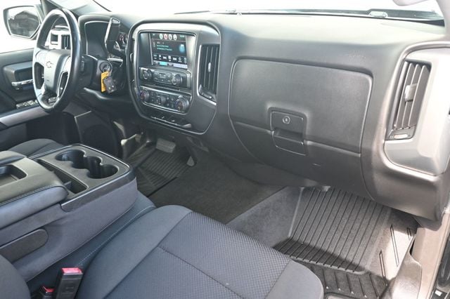 2018 Chevrolet Silverado 1500 Crew Cab LT - 22920897 - 9