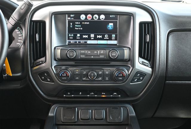 2018 Chevrolet Silverado 1500 Crew Cab LTZ - 23014493 - 10