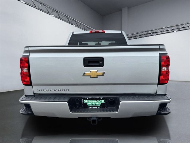 2018 Chevrolet Silverado 1500 Custom Crew Cab 4WD - 23032840 - 5