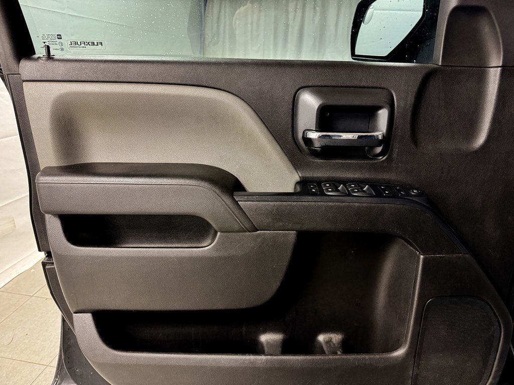 2018 Chevrolet Silverado 1500 DOUBLE CAB CUSTOM 4X4 - 22973628 - 10