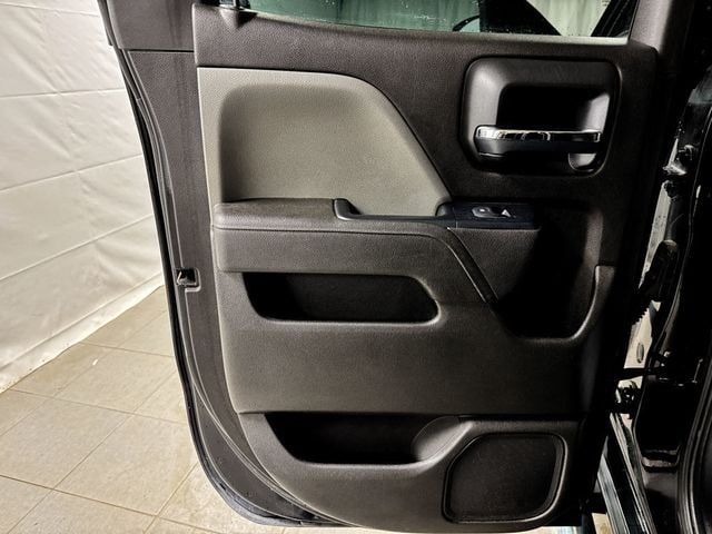 2018 Chevrolet Silverado 1500 DOUBLE CAB CUSTOM 4X4 - 22973628 - 11