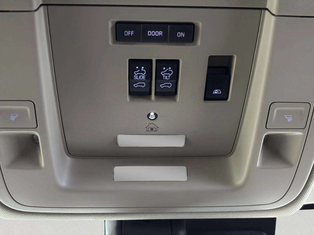 2018 Chevrolet Silverado 1500 High Country 4x4 4dr Crew Cab 5.8 ft. SB - 23014697 - 24