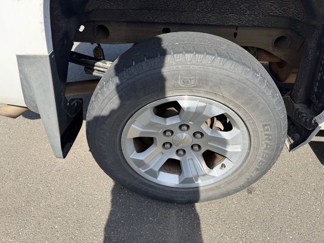 2018 Chevrolet Silverado 1500 LT - 22989927 - 9