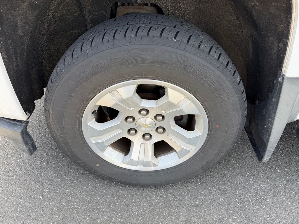 2018 Chevrolet Silverado 1500 LT - 22989927 - 11