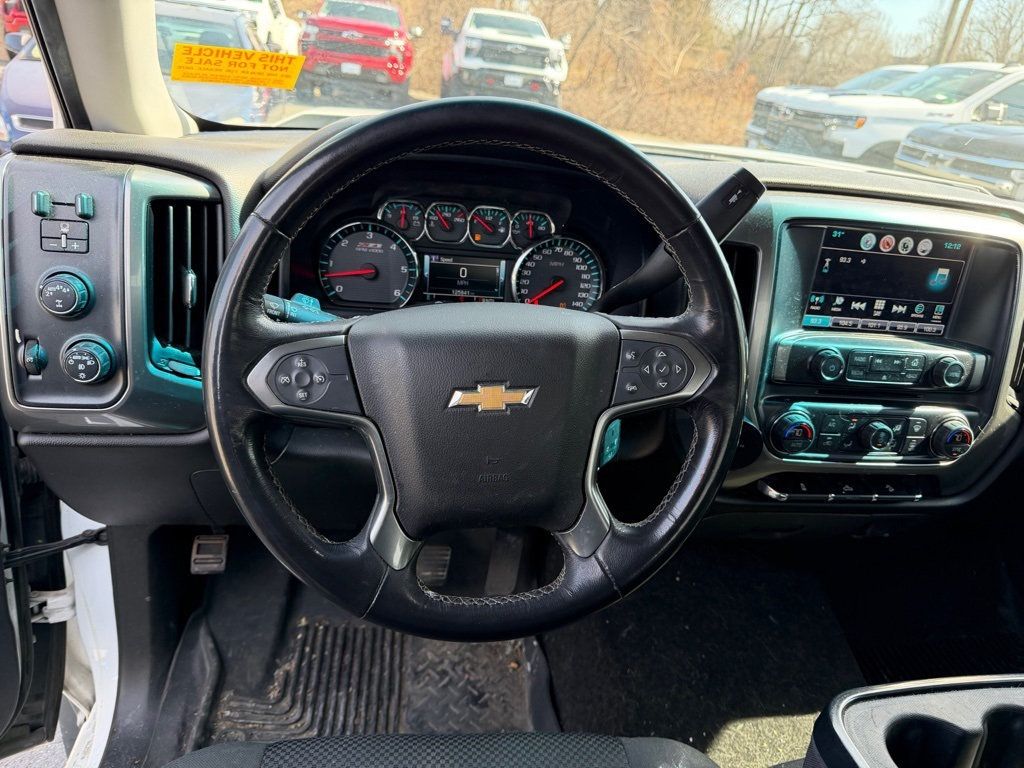 2018 Chevrolet Silverado 1500 LT - 22989927 - 19