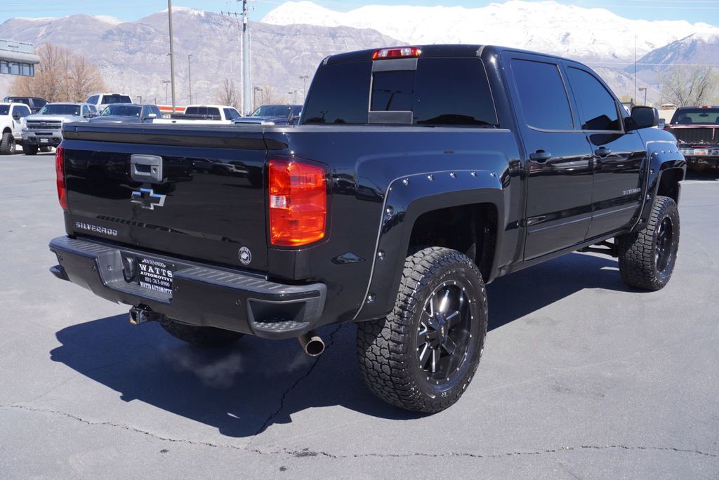 2018 Chevrolet Silverado 1500 LT - 23008900 - 11