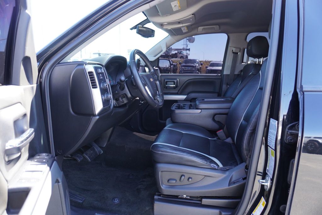 2018 Chevrolet Silverado 1500 LT - 23008900 - 16