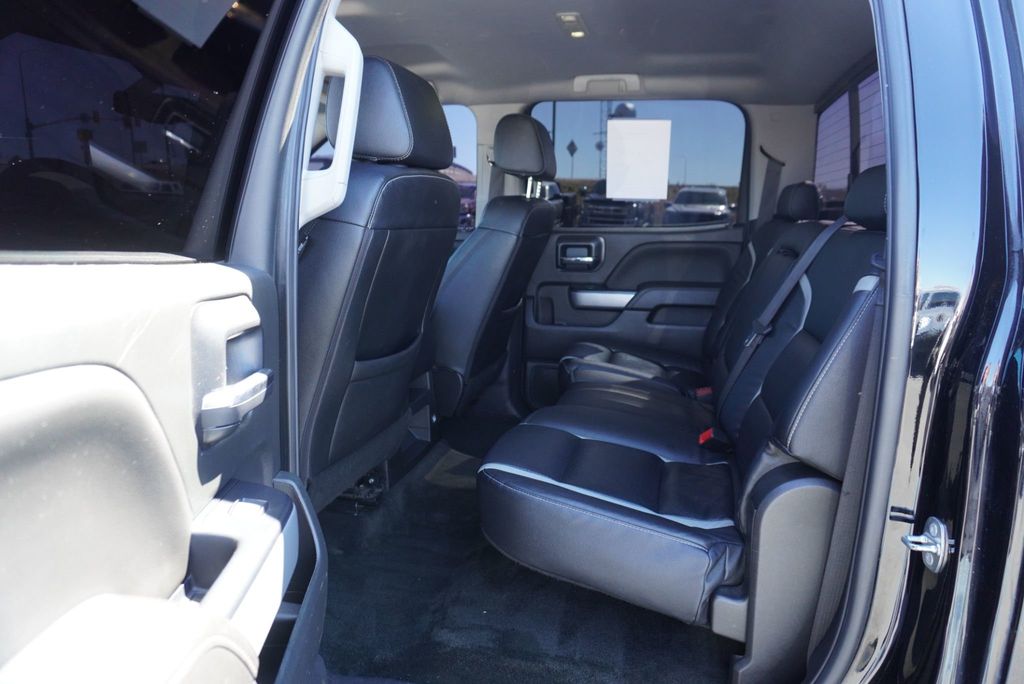 2018 Chevrolet Silverado 1500 LT - 23008900 - 17