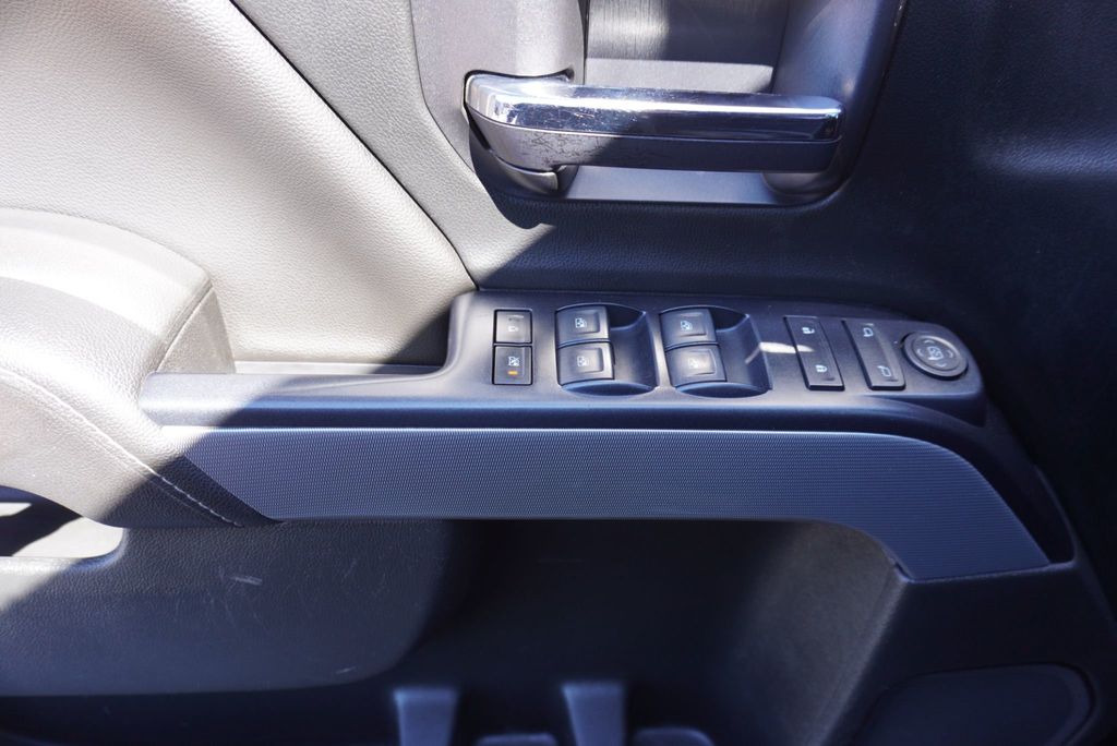 2018 Chevrolet Silverado 1500 LT - 23008900 - 23