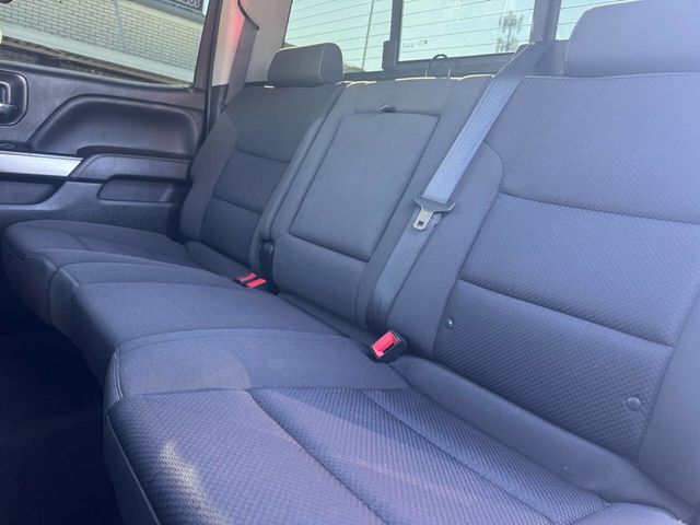 2018 Chevrolet Silverado 1500 LT 4x2 4dr Crew Cab 5.8 ft. SB - 22665952 - 11