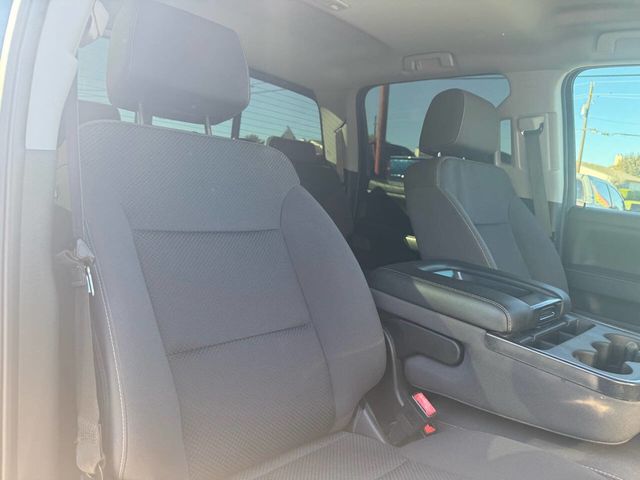 2018 Chevrolet Silverado 1500 LT 4x2 4dr Crew Cab 5.8 ft. SB - 22665952 - 13