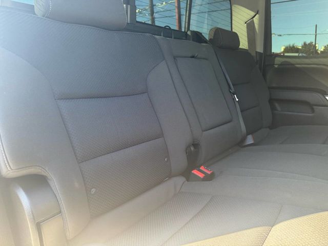 2018 Chevrolet Silverado 1500 LT 4x2 4dr Crew Cab 5.8 ft. SB - 22665952 - 15