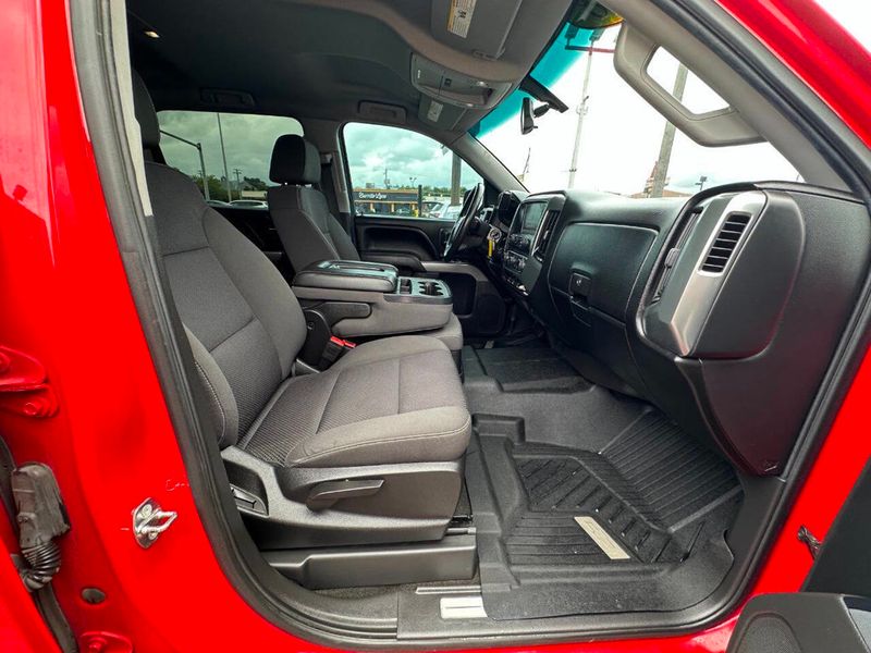 2018 Chevrolet Silverado 1500 LT 4x4 4dr Crew Cab 5.8 ft. SB - 22887054 - 28