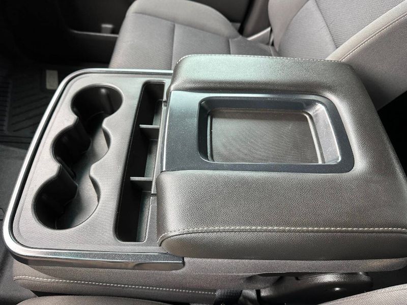 2018 Chevrolet Silverado 1500 LT 4x4 4dr Crew Cab 5.8 ft. SB - 22887054 - 44