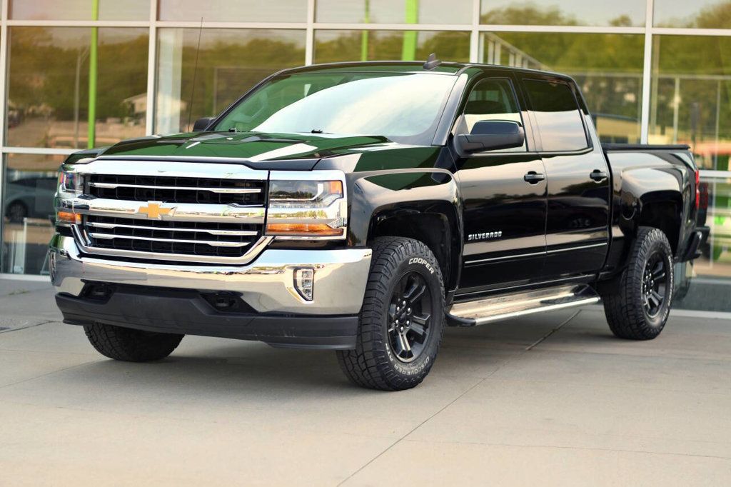 2018 Chevrolet Silverado 1500 LT photo 3