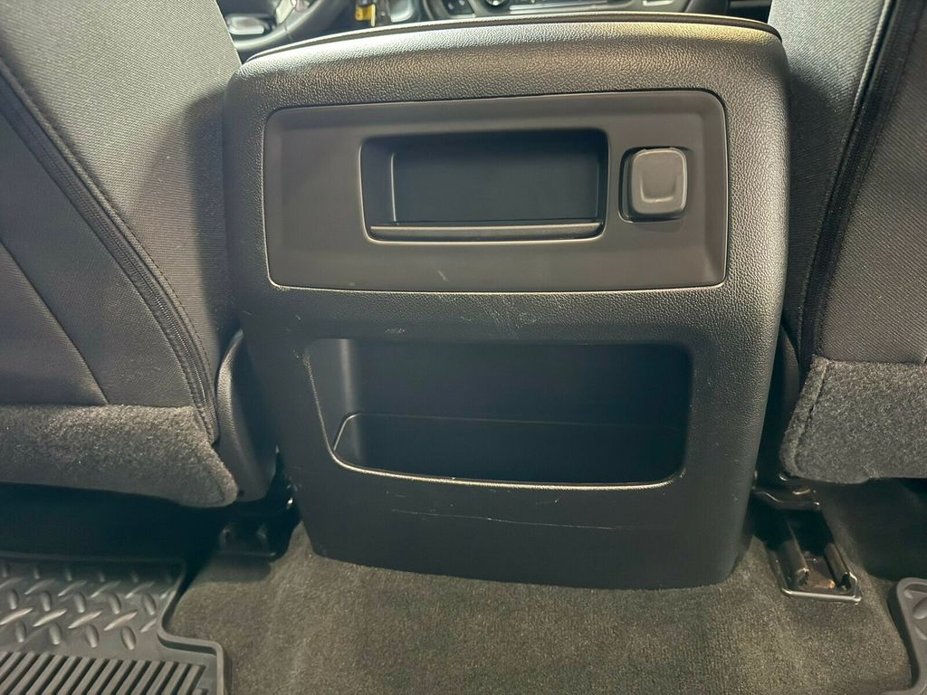 2018 Chevrolet Silverado 1500 LT Plus Pkg/Z71 Pkg/Heated Seats/Rough Country Lift/22'' Wheels - 23056055 - 28