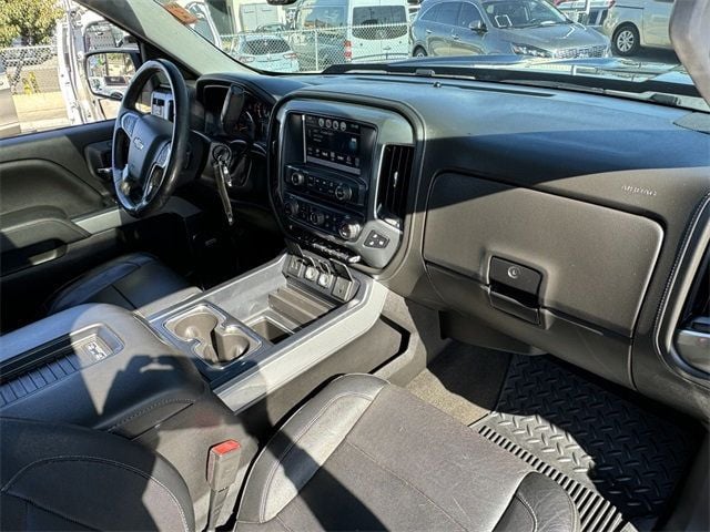 2018 Chevrolet Silverado 1500 LTZ - 22652767 - 11