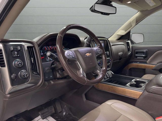 2018 Chevrolet Silverado 1500 LTZ 4x4 4dr Crew Cab 5.8 ft. SB - 22950319 - 16