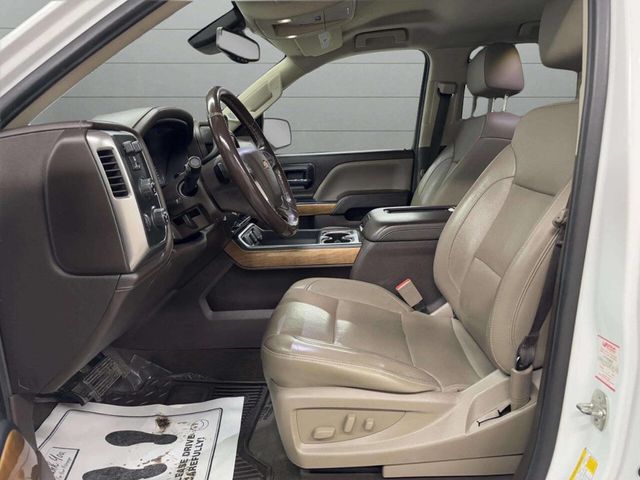 2018 Chevrolet Silverado 1500 LTZ 4x4 4dr Crew Cab 5.8 ft. SB - 22950319 - 17