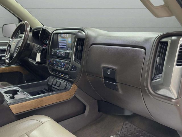 2018 Chevrolet Silverado 1500 LTZ 4x4 4dr Crew Cab 5.8 ft. SB - 22950319 - 28