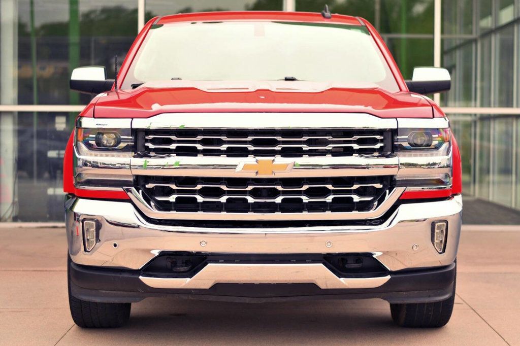 2018 Chevrolet Silverado 1500 LTZ photo 2