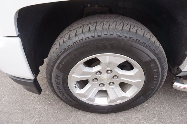 2018 Chevrolet Silverado 1500 LT, Z71, 4X4, LOW MILES, RUNNING BOARDS, TOWING PKG, CLOTH SEATS - 23093562 - 10