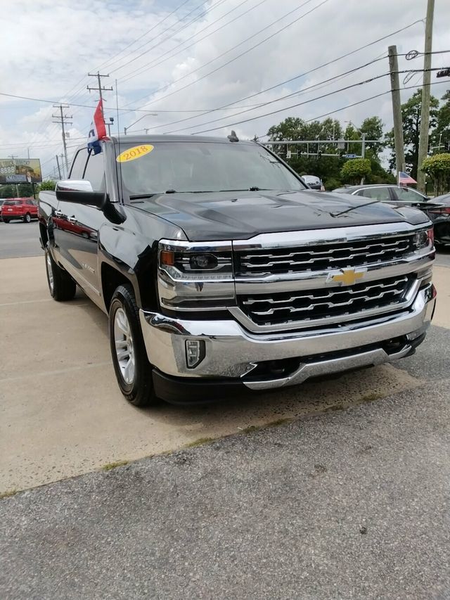 2018 Chevrolet Silverado 1500 LTZ PACKAGE - 23061745 - 4