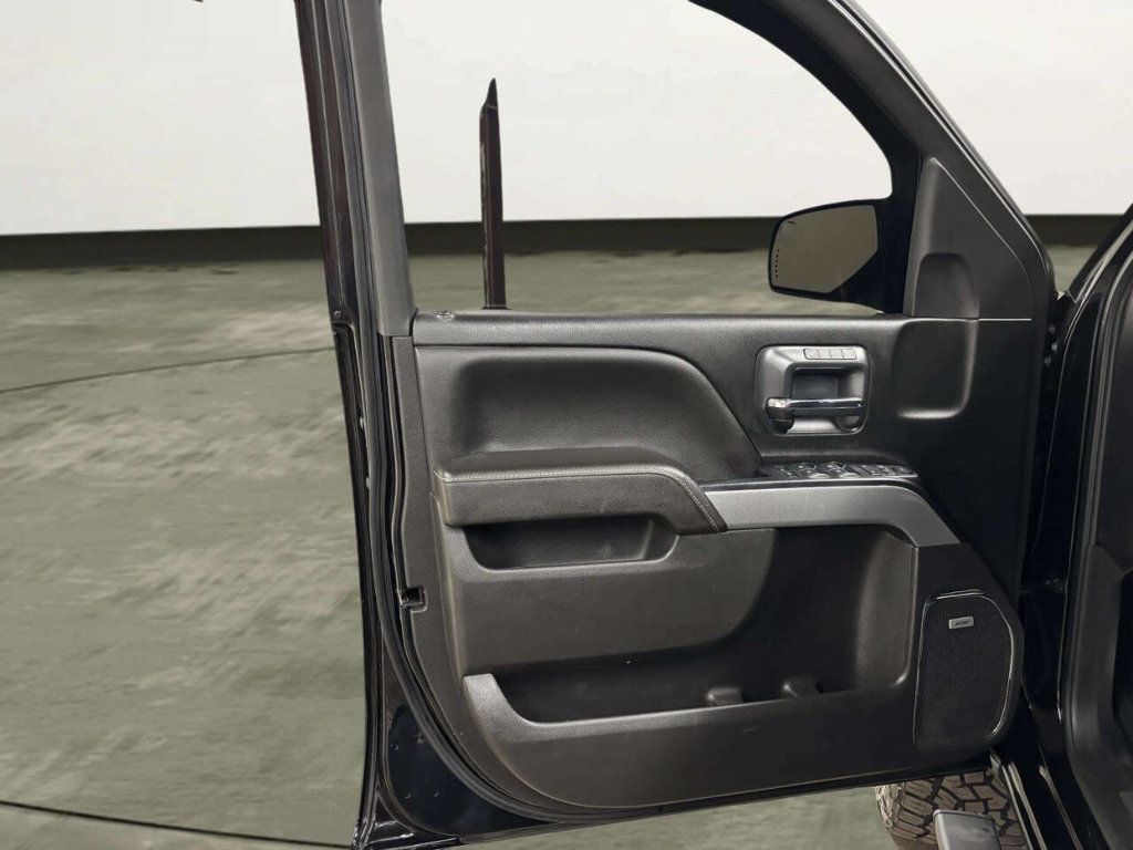 2018 Chevrolet Silverado 1500 LTZ Z71 4x4 4dr Crew Cab 5.8 ft. SB - 23014703 - 10